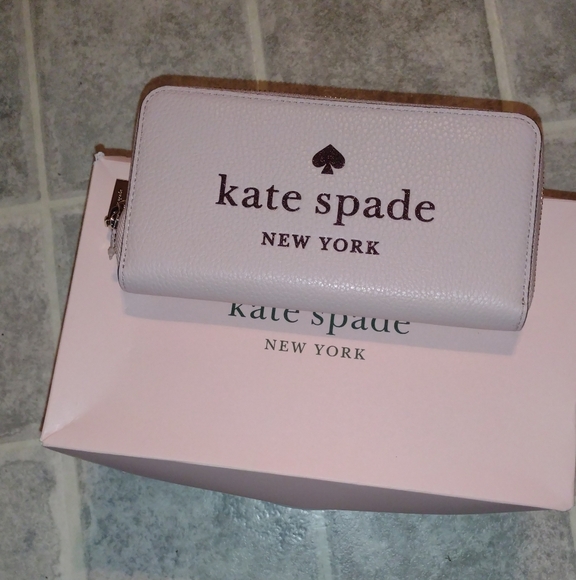 kate spade Handbags - NWT KATE SPADE WALLET
